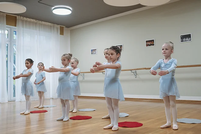 [Foto: Tänzerische Früherziehung]